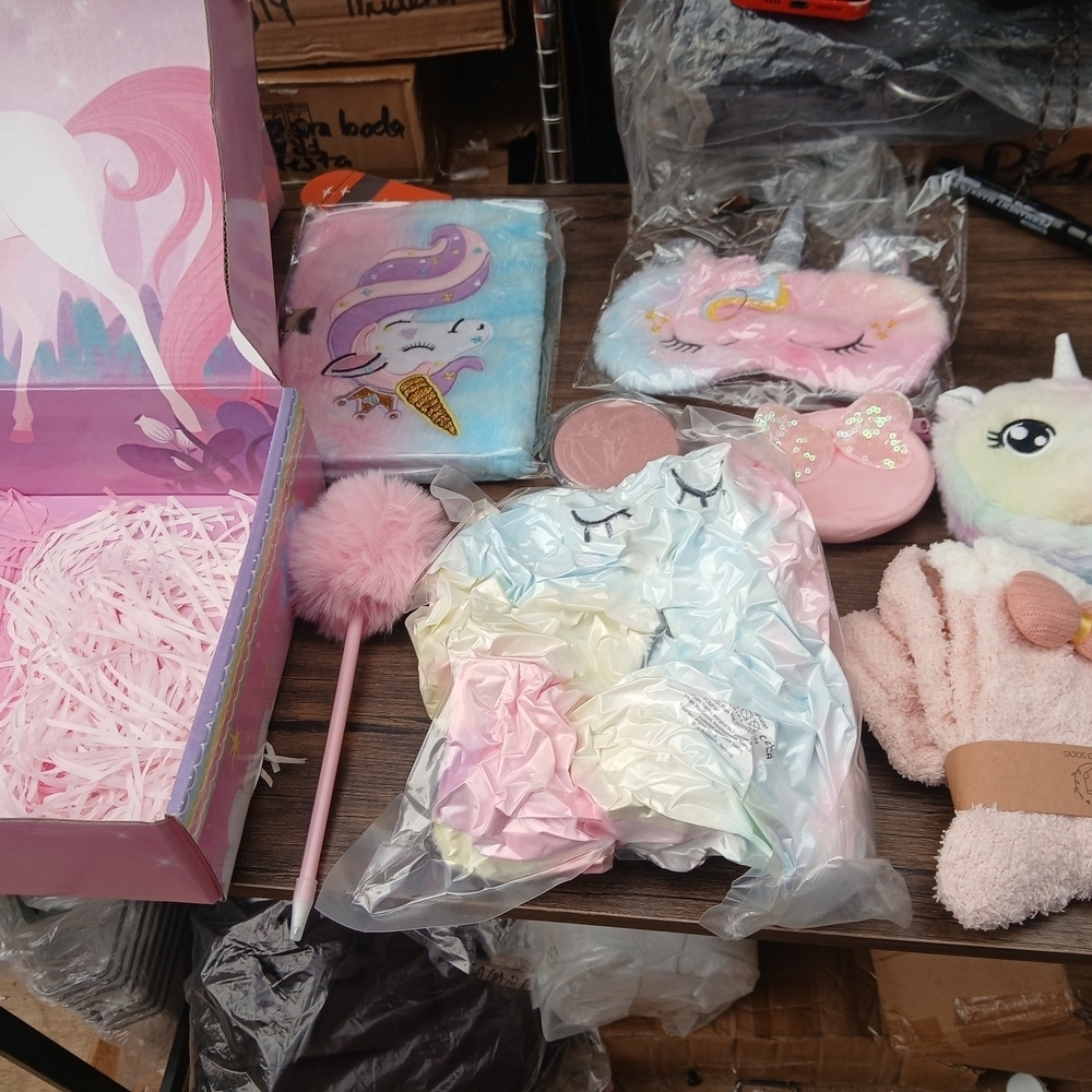 Magic Unicorn Gift Set - Picture 2 of 11